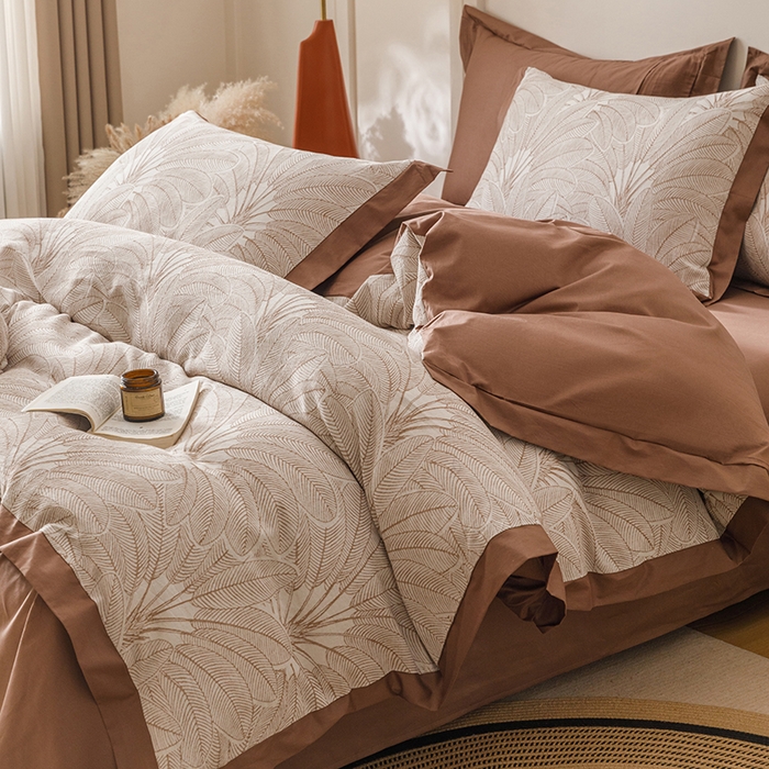 91家纺网 家纺一手货源 找家纺 简宜家居（朝初家纺） 2025新款全棉宽边三层纱提花四件套 叶韵-咖