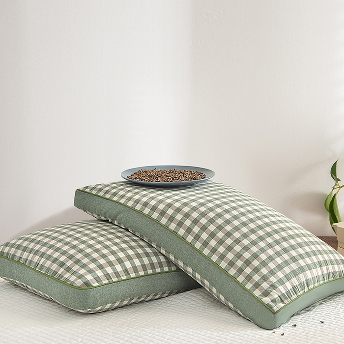 91家纺网 家纺一手货源 找家纺 纽乐家纺 2025新款水洗棉全荞麦枕枕头枕芯 绿格子40*70