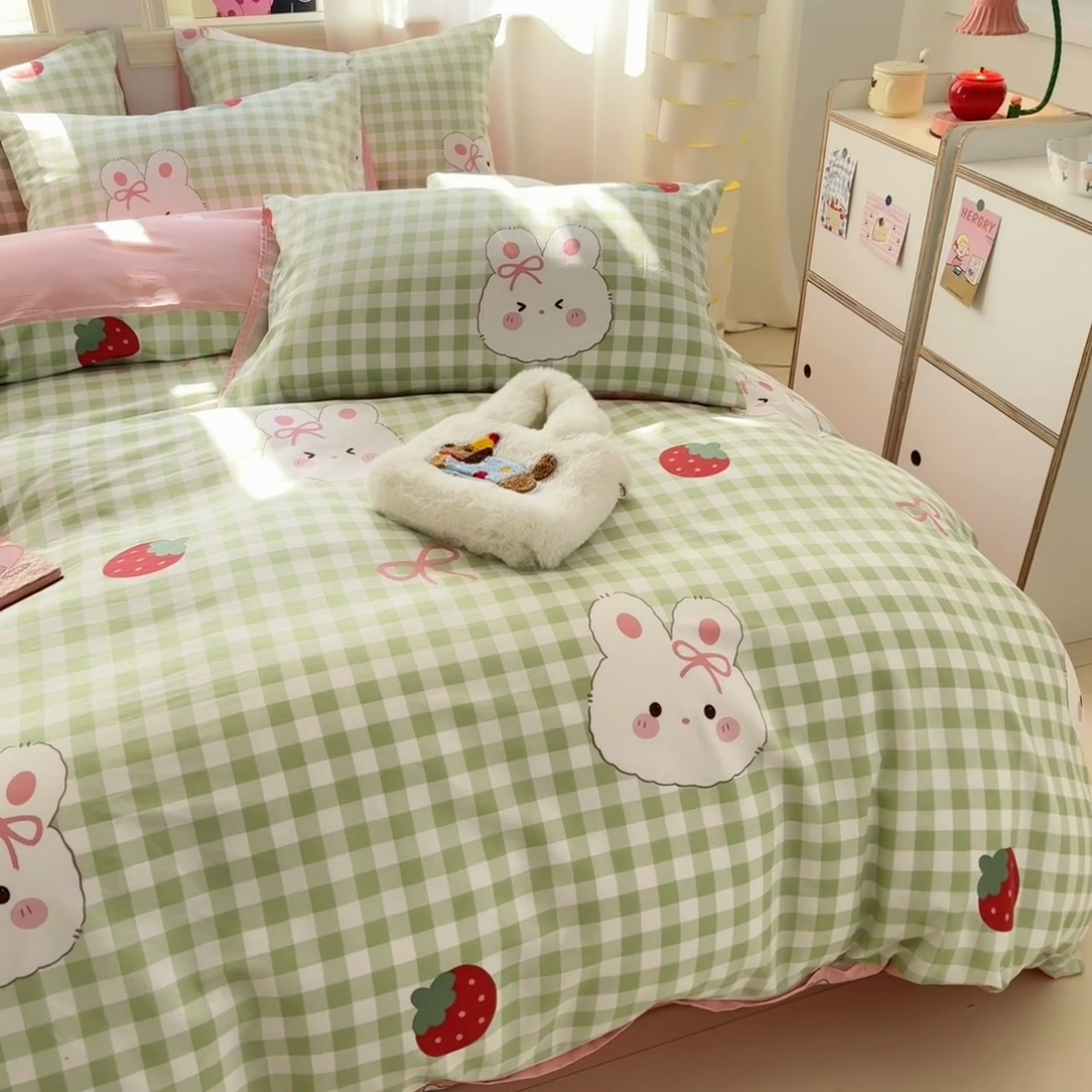 91家纺网 家纺一手货源 找家纺 简宜家居（朝初家纺） 2025新款40支13070纯棉四件套 格子兔-绿