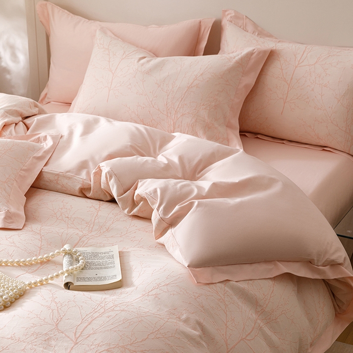 91家纺网 家纺一手货源 找家纺 简宜家居（朝初家纺） 2025新款全棉宽边三层纱提花四件套 枝桠-玉粉