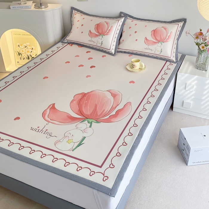 91家纺网 家纺一手货源 找家纺 邵依  2025新款数码印花烫光冰丝席凉席子藤席 开心花朵