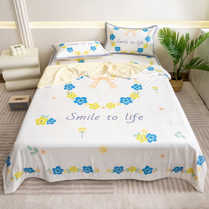 91家纺网 家纺一手货源 找家纺 邵依家纺 2025新款数码印花烫光冰丝席凉席子藤席场景二 蝶恋