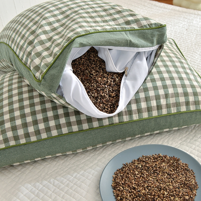 91家纺网 家纺一手货源 找家纺 纽乐家纺 2025新款水洗棉全荞麦枕枕头枕芯 绿格子35*55