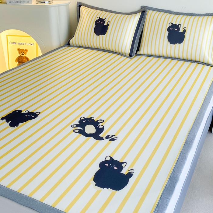 91家纺网 家纺一手货源 找家纺 邵依  2025新款数码印花烫光冰丝席凉席子藤席 调皮花猫