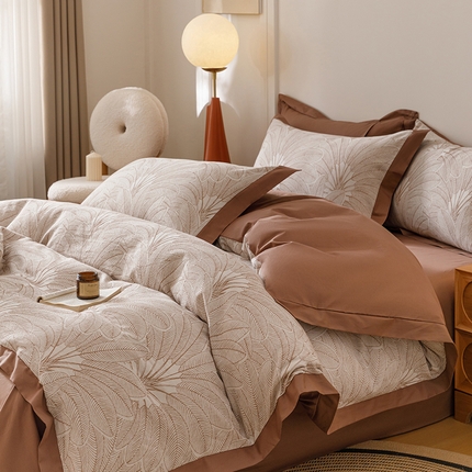 91家纺网 家纺一手货源 找家纺 简宜家居（朝初家纺） 2025新款全棉宽边三层纱提花四件套 叶韵-咖