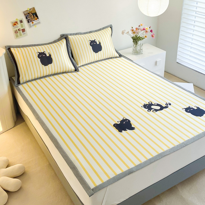 91家纺网 家纺一手货源 找家纺 邵依  2025新款数码印花烫光冰丝席凉席子藤席 调皮花猫