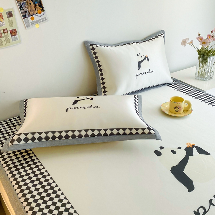 91家纺网 家纺一手货源 找家纺 邵依  2025新款数码印花烫光冰丝席凉席子藤席 黑色熊猫