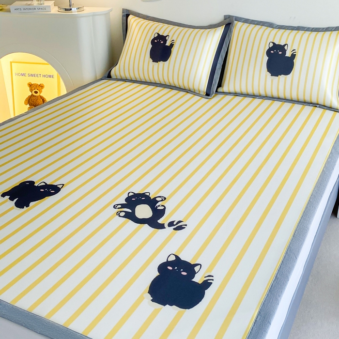 91家纺网 家纺一手货源 找家纺 邵依  2025新款数码印花烫光冰丝席凉席子藤席 调皮花猫