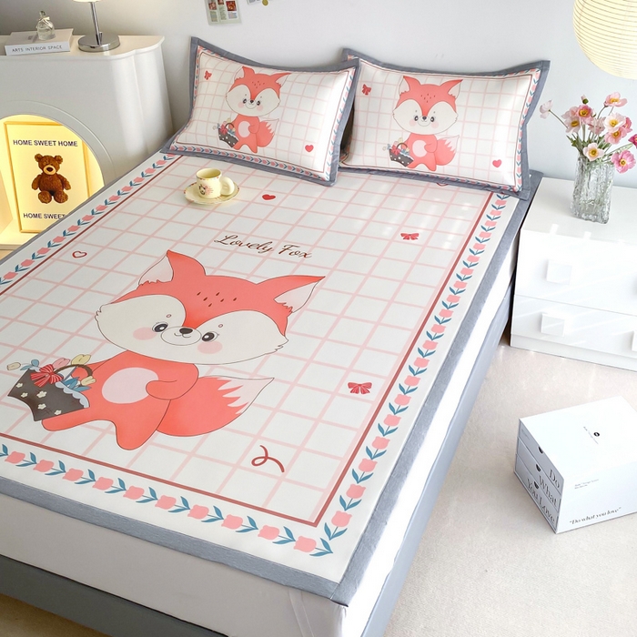 91家纺网 家纺一手货源 找家纺 邵依  2025新款数码印花烫光冰丝席凉席子藤席 爱心狐狸