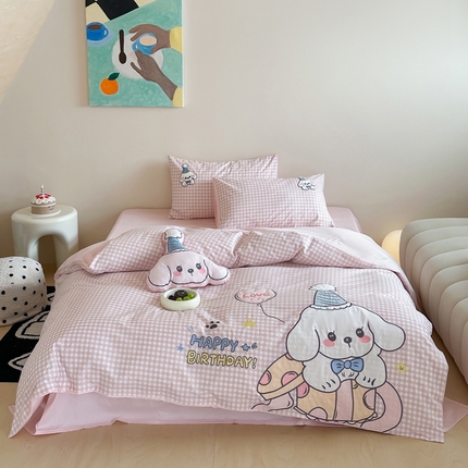 91家纺网 家纺一手货源 找家纺 卡巴伦家纺 2025新款全棉卡通贴布绣四件套【全网控价(折后券后)不低于标准248元】 礼物狗