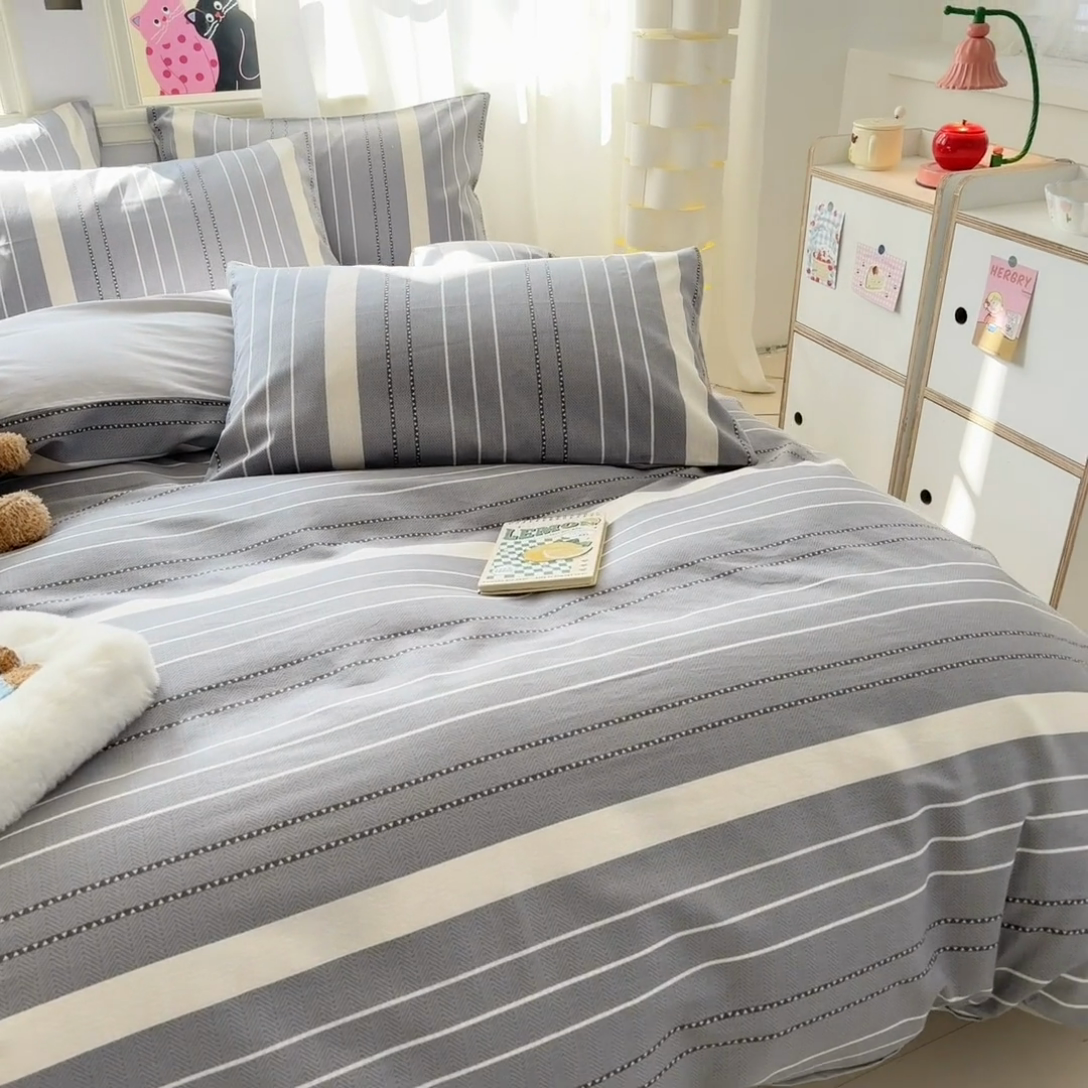 91家纺网 家纺一手货源 找家纺 简宜家居（朝初家纺） 2025新款40支13070纯棉四件套 条纹艺术