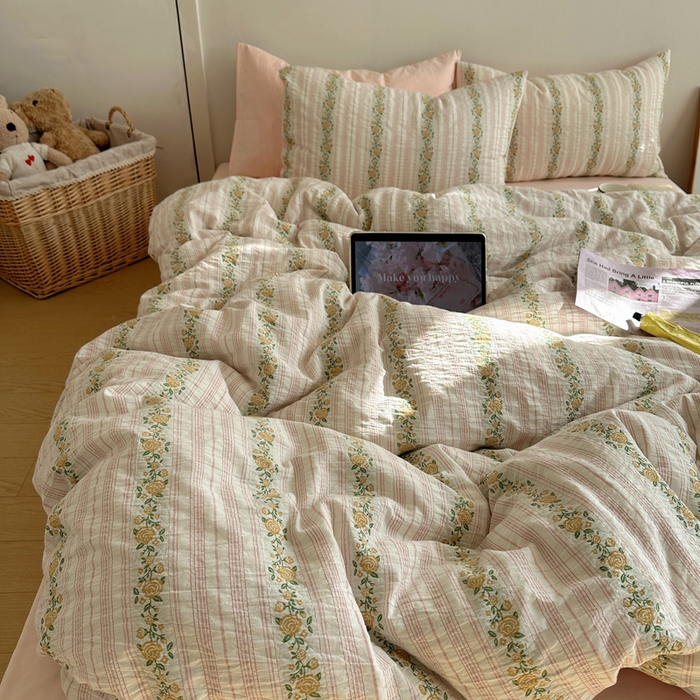 91家纺网 家纺一手货源 找家纺 六巷胡同 2025新款韩系INS博主风40S全棉色织提花四件套 弥花集-粉