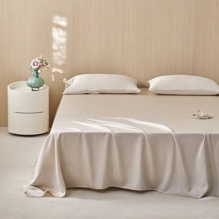 91家纺网 家纺一手货源 找家纺 简纯生活 2025新款60s纯色天丝单品床单系列 麦秆灰