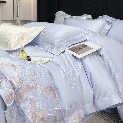 91家纺网 家纺一手货源 找家纺 2025新款轻奢风A类100支长绒棉四件套全棉纯棉重工刺绣床单床笠夹棉床笠床盖款高端床上用品-星慕 慕蓝
