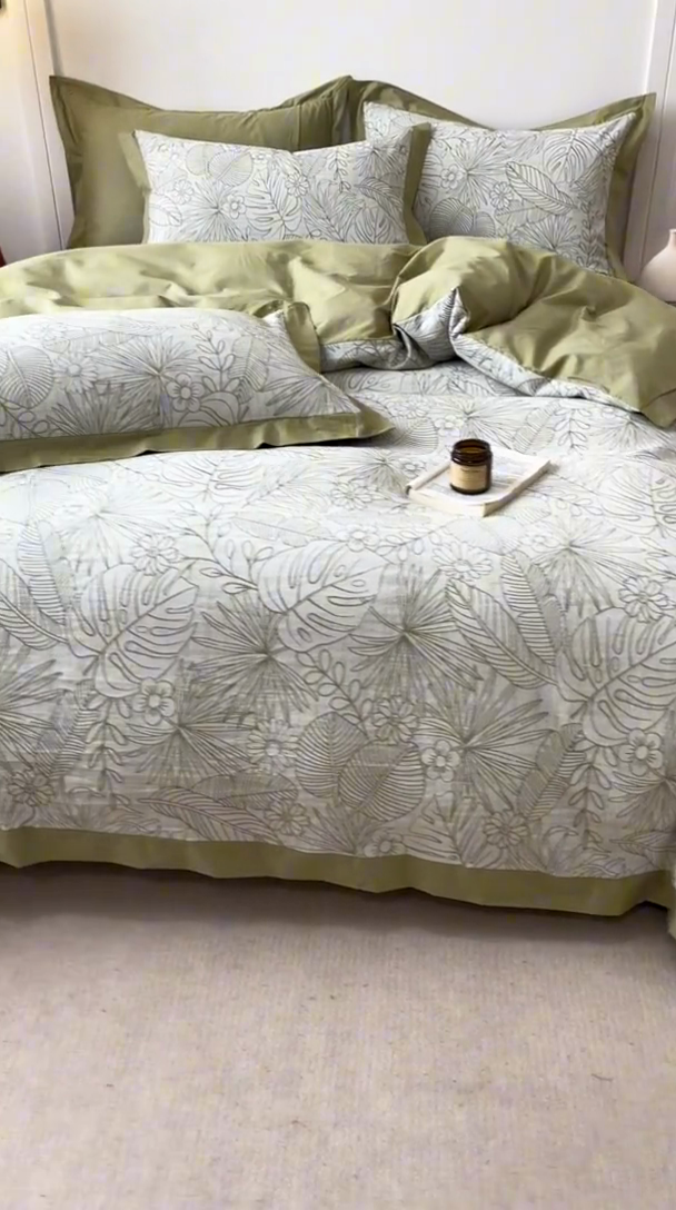 91家纺网 家纺一手货源 找家纺 简宜家居（朝初家纺） 2025新款全棉宽边三层纱提花四件套 叶韵-橄榄绿