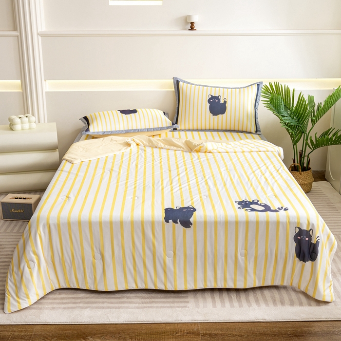 91家纺网 家纺一手货源 找家纺 邵依家纺 2025新款数码印花烫光冰丝席凉席子藤席场景二 调皮花猫