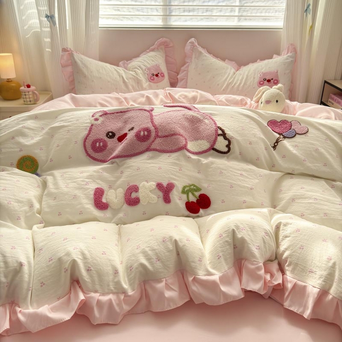 91家纺网 家纺一手货源 找家纺 （总）易禾家纺 2025新品韩系小清新水洗棉毛巾绣露比系列四件套（专版花型）