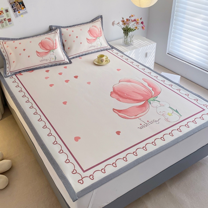 91家纺网 家纺一手货源 找家纺 邵依  2025新款数码印花烫光冰丝席凉席子藤席 开心花朵