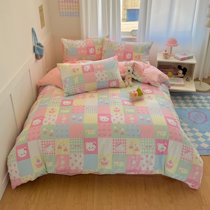 91家纺网 家纺一手货源 找家纺 桃子家居 2025新款纯棉小清新13372卡通可爱少女系列四件套 棉-彩格猫咪