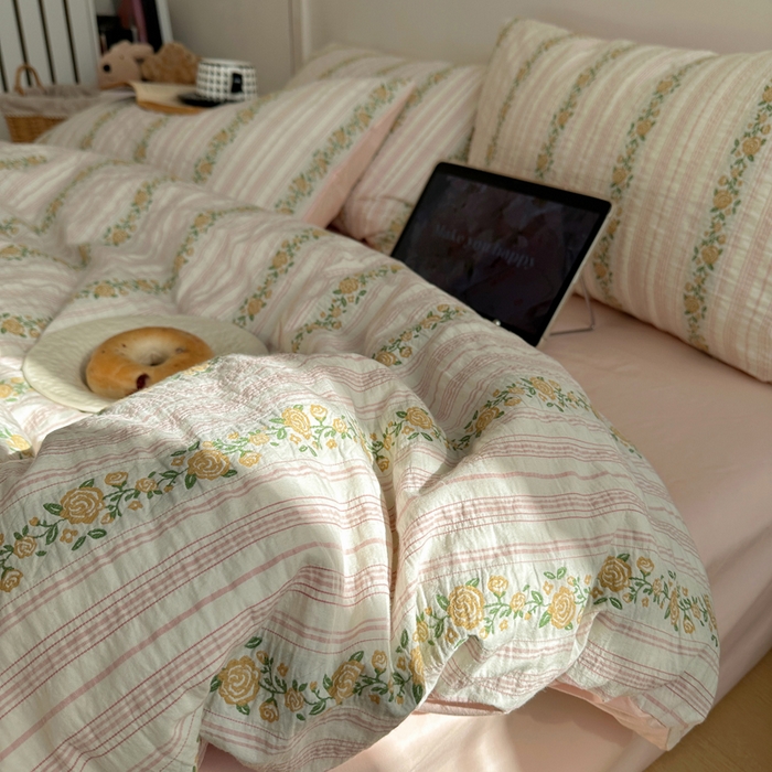 91家纺网 家纺一手货源 找家纺 （总）六巷胡同 2025新款韩系INS博主风40S全棉色织提花四件套