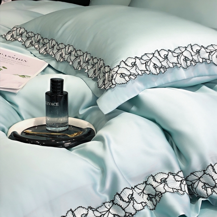 91家纺网 家纺一手货源 找家纺 佳汐蓝家纺 2025新款60天丝绣花梦怡系列四件套 梦怡 蓝