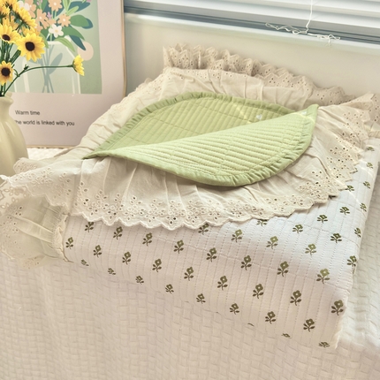 91家纺网 家纺一手货源 找家纺 2025春夏新款全棉纯棉印花法式花边床盖三件套 四叶草-绿花边床盖