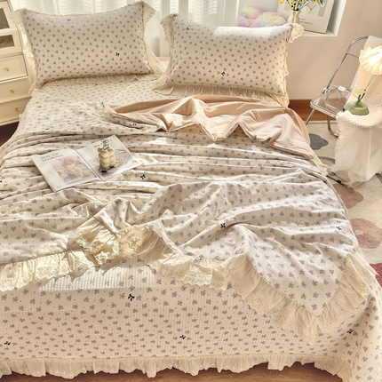 91家纺网 家纺一手货源 找家纺 尊妙被业 2025春夏新款全棉纯棉印花法式花边夏被夏凉被空调被夏被 幻蝶