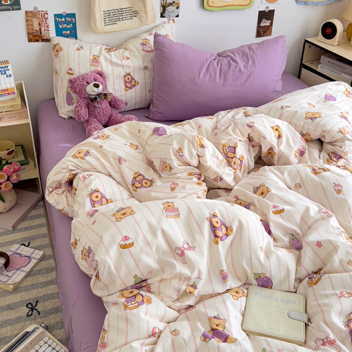 91家纺网 家纺一手货源 找家纺 水墨江南 2025新款超柔水洗棉系列四件套 茄子小熊