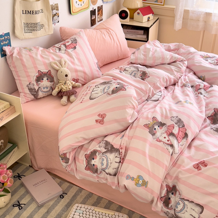 91家纺网 家纺一手货源 找家纺 水墨江南 2025新款超柔水洗棉系列四件套 猫咪公主