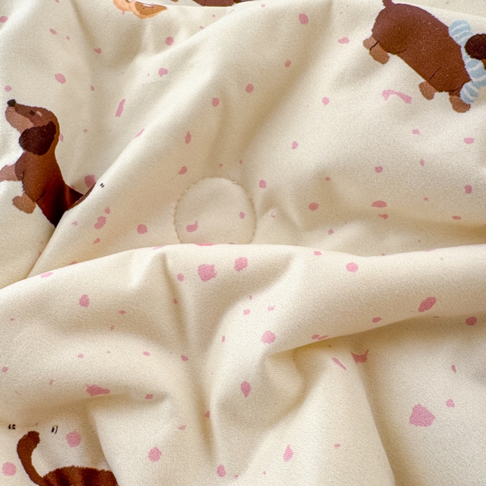 91家纺网 家纺一手货源 找家纺 木堇家居 25年春夏卡通小清新针织棉10%大豆夏被（长期款） 腊肠狗