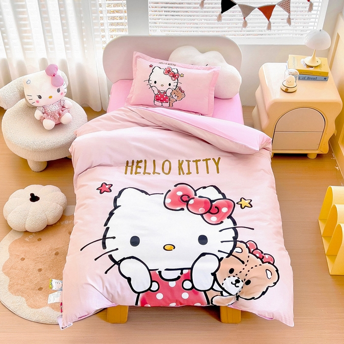 91家纺网 家纺一手货源 找家纺 乐秀家纺 2025新款全棉A类大版定位幼儿园被子三件套卡通三丽鸥被套被芯六件套   小熊KT