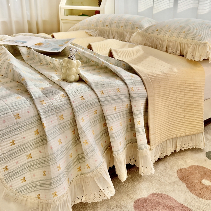 91家纺网 家纺一手货源 找家纺 2025春夏新款全棉纯棉印花法式花边床盖三件套 蝴蝶梦花边床盖