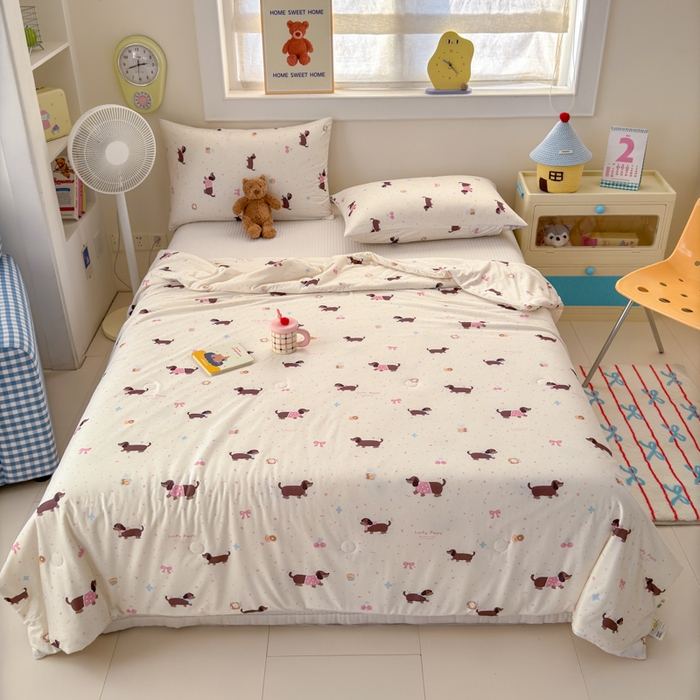 91家纺网 家纺一手货源 找家纺 木堇家居 25年春夏卡通小清新针织棉10%大豆夏被（长期款） 腊肠狗