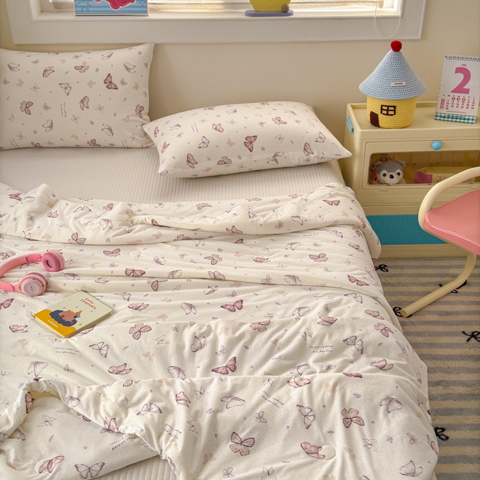 91家纺网 家纺一手货源 找家纺 木堇家居 25年春夏卡通小清新针织棉10%大豆夏被（长期款） 梦幻蝴蝶