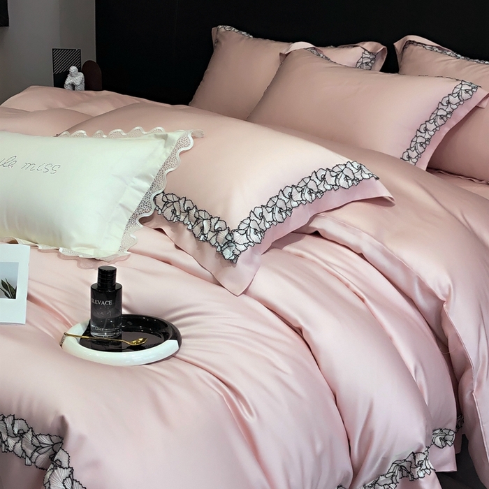 91家纺网 家纺一手货源 找家纺 佳汐蓝家纺 2025新款60天丝绣花梦怡系列四件套 梦怡 粉