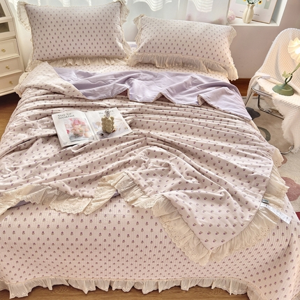 91家纺网 家纺一手货源 找家纺 尊妙被业 2025春夏新款全棉纯棉印花法式花边夏被夏凉被空调被夏被 四叶草-紫