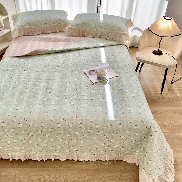 91家纺网 家纺一手货源 找家纺 2025春夏新款全棉纯棉印花法式花边床盖三件套 清歌-绿花边床盖