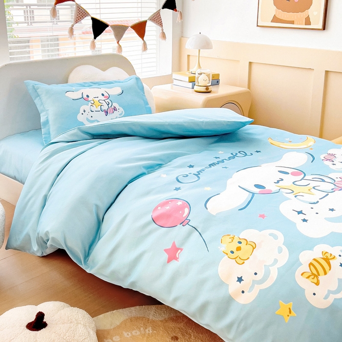 91家纺网 家纺一手货源 找家纺 乐秀家纺 2025新款全棉A类大版定位幼儿园被子三件套卡通三丽鸥被套被芯六件套   云朵玉桂狗