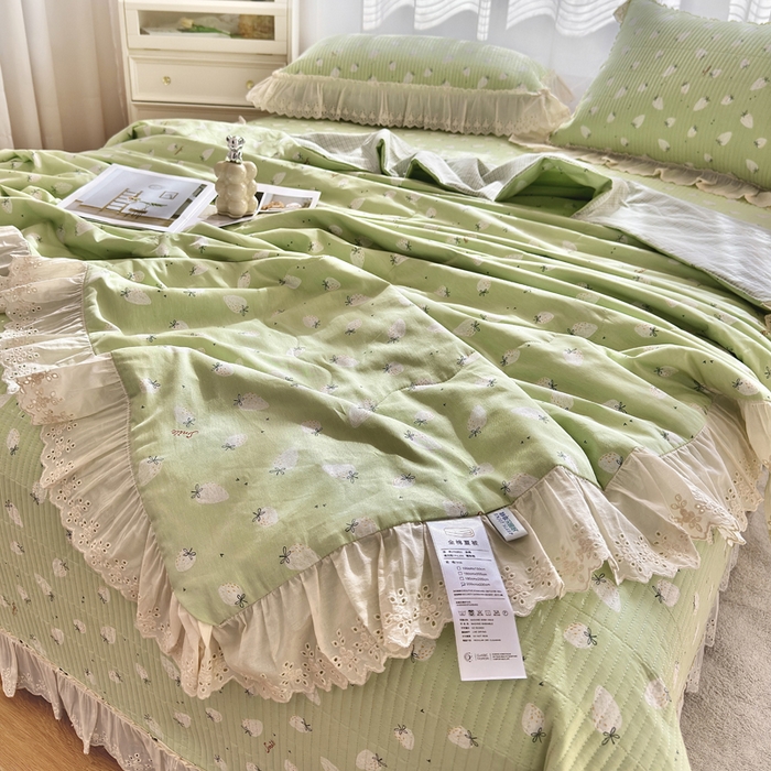 91家纺网 家纺一手货源 找家纺 尊妙被业 2025春夏新款全棉纯棉印花法式花边夏被夏凉被空调被夏被 半亩果园-绿