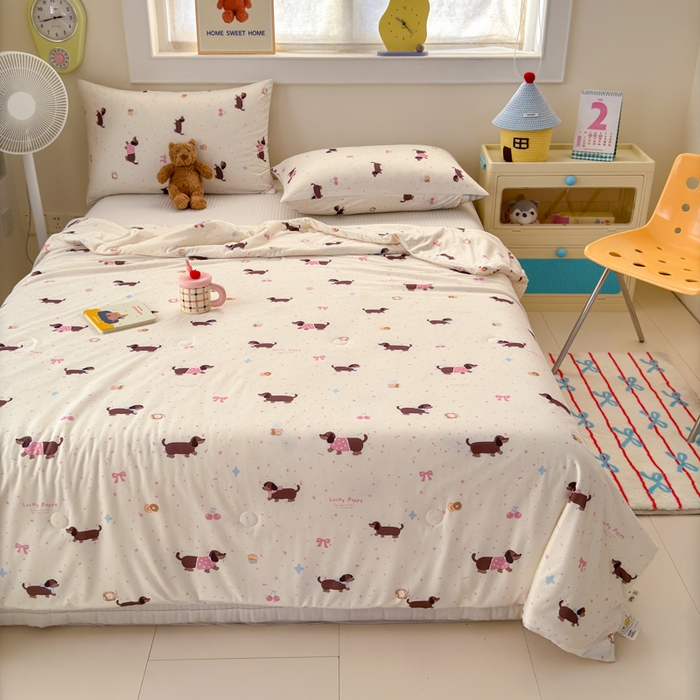 91家纺网 家纺一手货源 找家纺 木堇家居 25年春夏卡通小清新针织棉10%大豆夏被（长期款） 腊肠狗