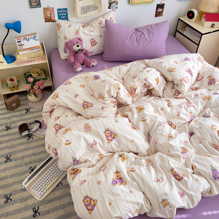 91家纺网 家纺一手货源 找家纺 水墨江南 2025新款超柔水洗棉系列四件套 茄子小熊