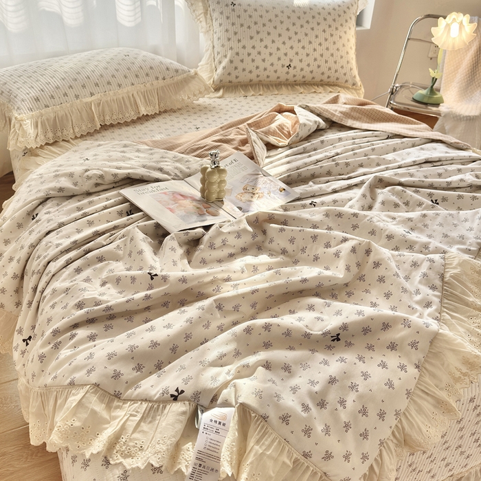 91家纺网 家纺一手货源 找家纺 尊妙被业 2025春夏新款全棉纯棉印花法式花边夏被夏凉被空调被夏被 幻蝶