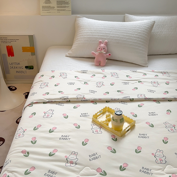 91家纺网 家纺一手货源 找家纺 木堇家居 25年春夏卡通小清新针织棉10%大豆夏被（长期款） baby兔-专版