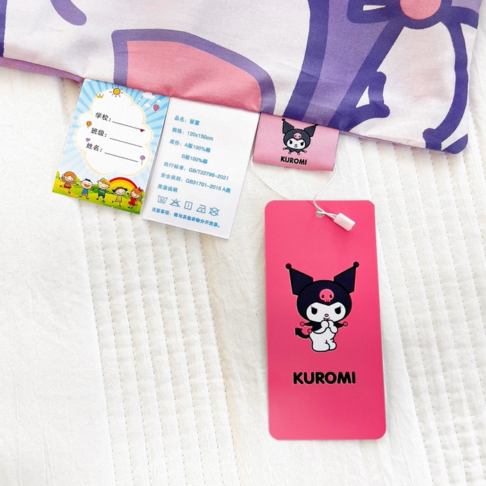 91家纺网 家纺一手货源 找家纺 乐秀家纺 2025新款全棉A类大版定位幼儿园被子三件套卡通三丽鸥被套被芯六件套   可爱库洛米