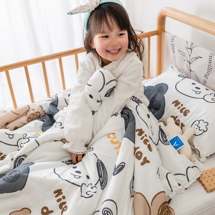 91家纺网 家纺一手货源 找家纺 心卓婴童馆 2025新款A类针织棉被芯—儿童图 大熊猫