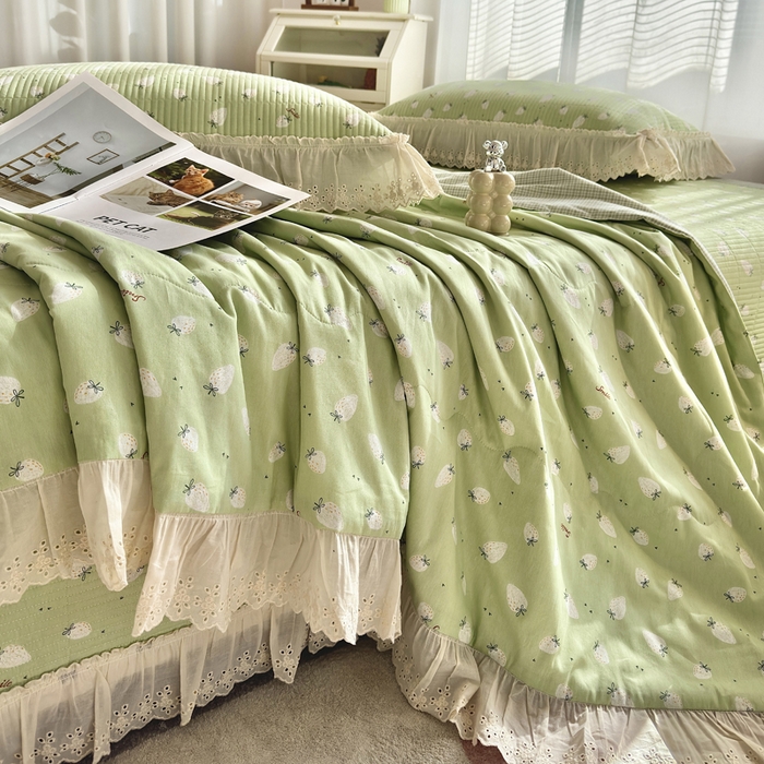 91家纺网 家纺一手货源 找家纺 尊妙被业 2025春夏新款全棉纯棉印花法式花边夏被夏凉被空调被夏被 半亩果园-绿