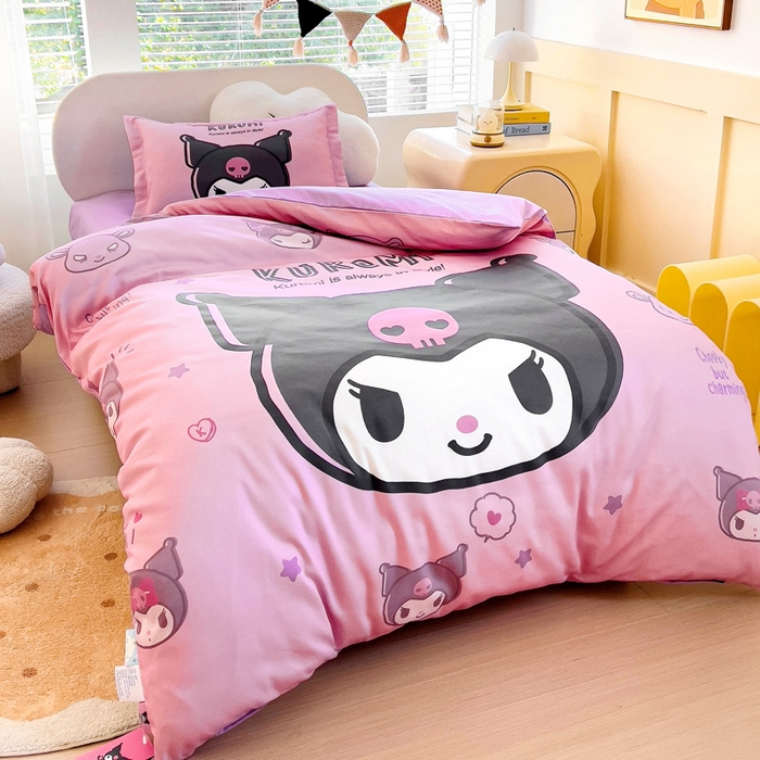 91家纺网 家纺一手货源 找家纺 乐秀家纺 2025新款全棉A类大版定位幼儿园被子三件套卡通三丽鸥被套被芯六件套   黑酷使者