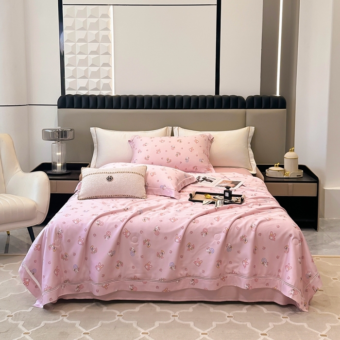 91家纺网 家纺一手货源 找家纺 娇逸家居 2025新款40s天丝莫代尔镂空款夏凉被 朵西 粉