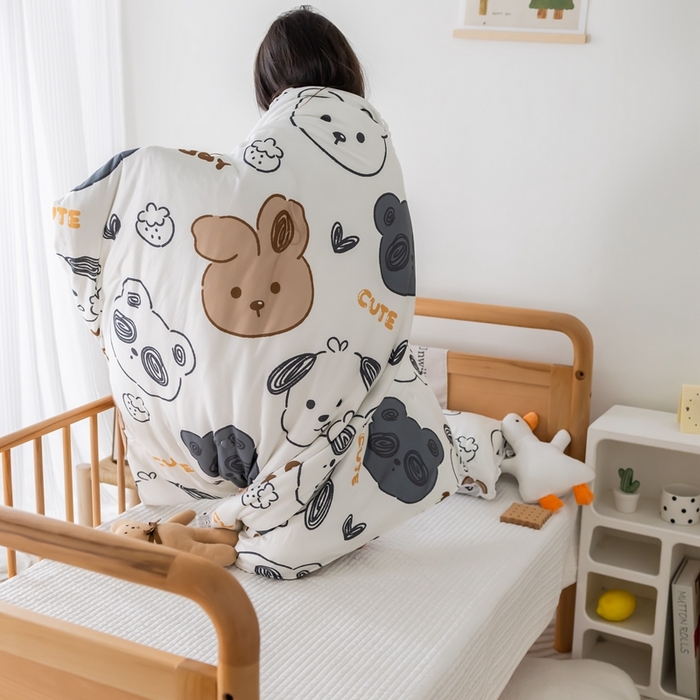 91家纺网 家纺一手货源 找家纺 心卓婴童馆 2025新款A类针织棉被芯—儿童图 大熊猫