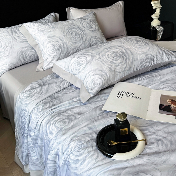 91家纺网 家纺一手货源 找家纺 迷尚家居 2025新款夏被100%莱赛尔数码印花夏被四件套50支天丝夏被 松绿玫瑰